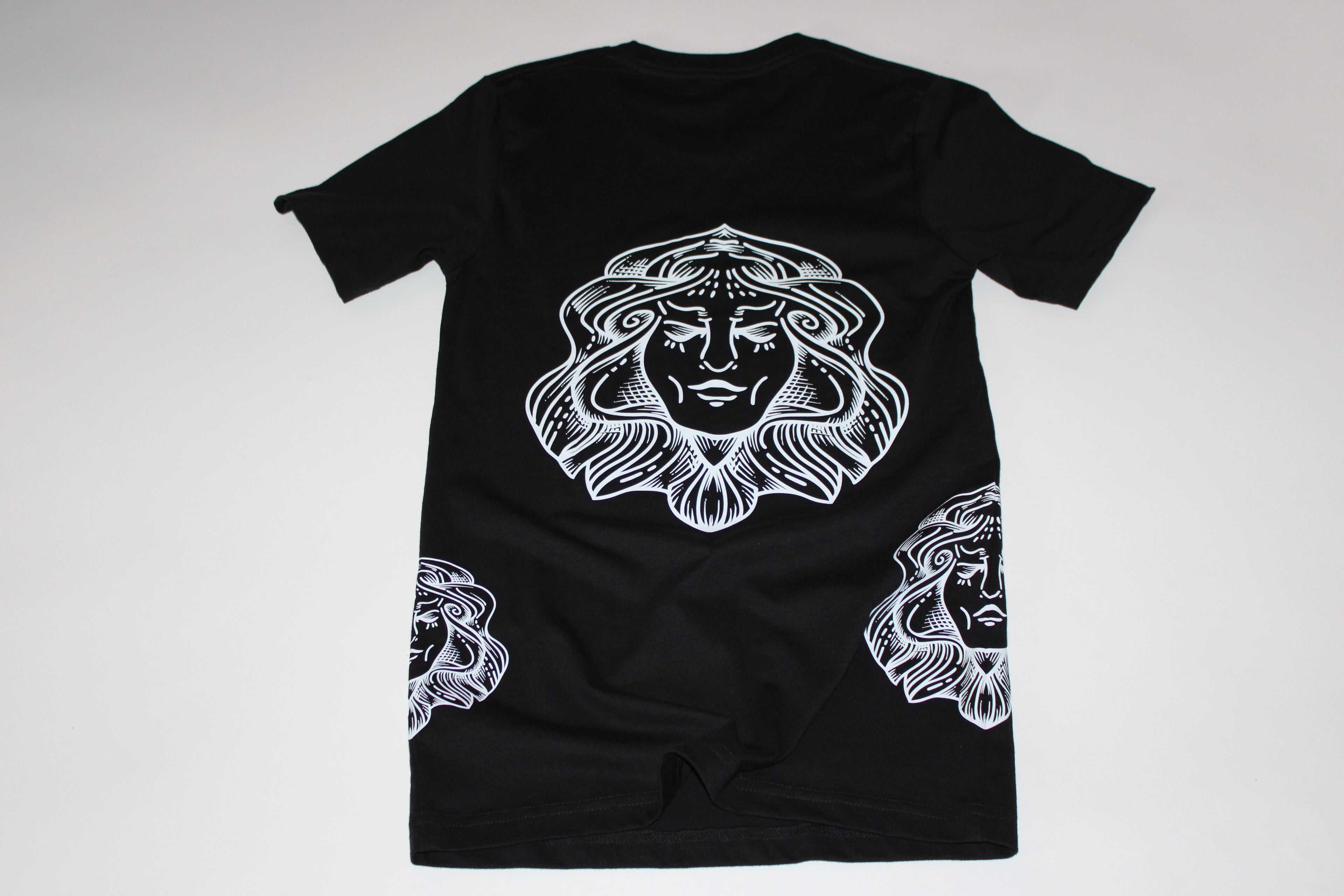 Virgo – Icon – Zodiac Graphic Tee