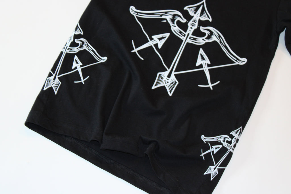 Sagittarius – Icon – Zodiac Graphic Tee