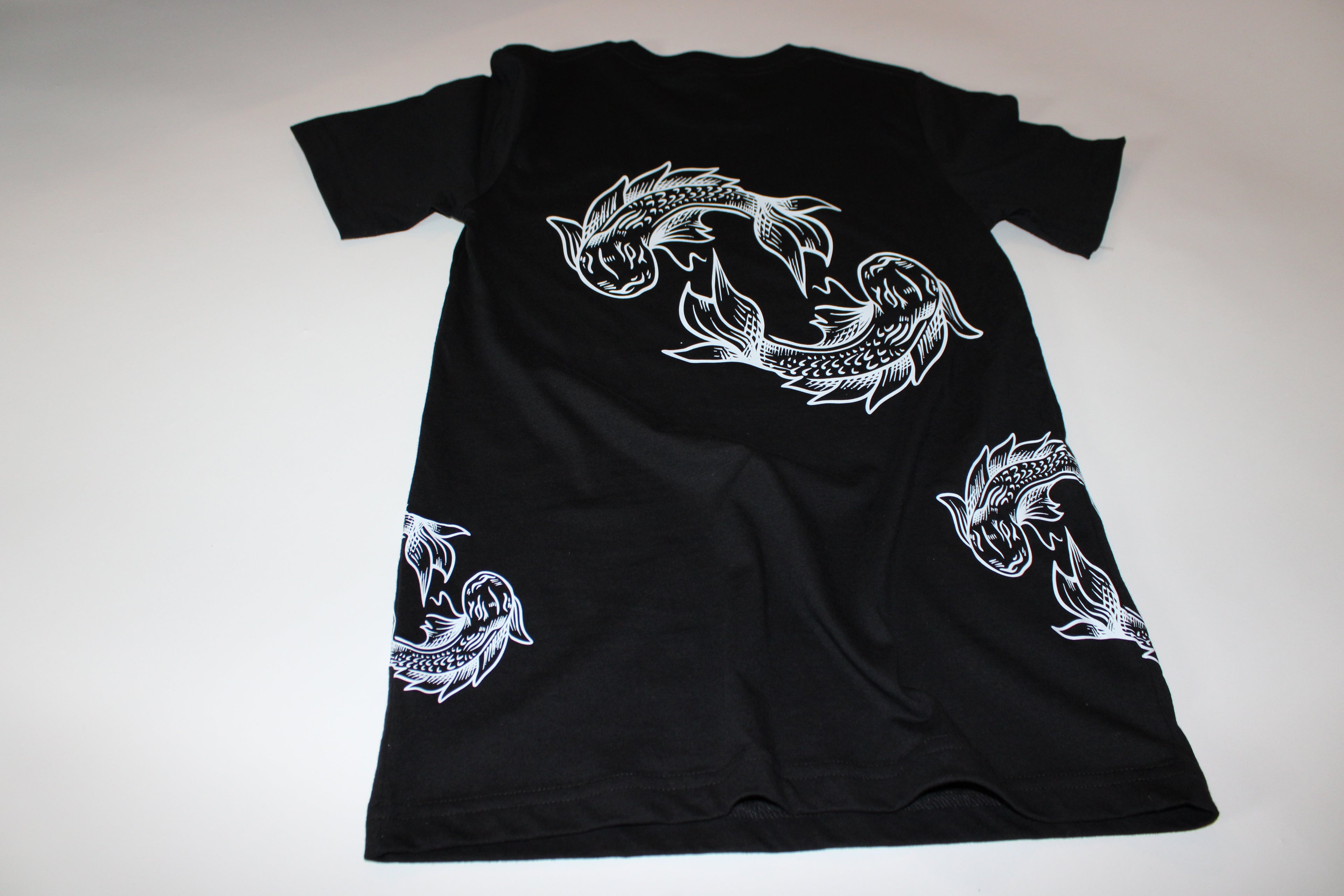 Pisces – Icon – Zodiac Graphic Tee
