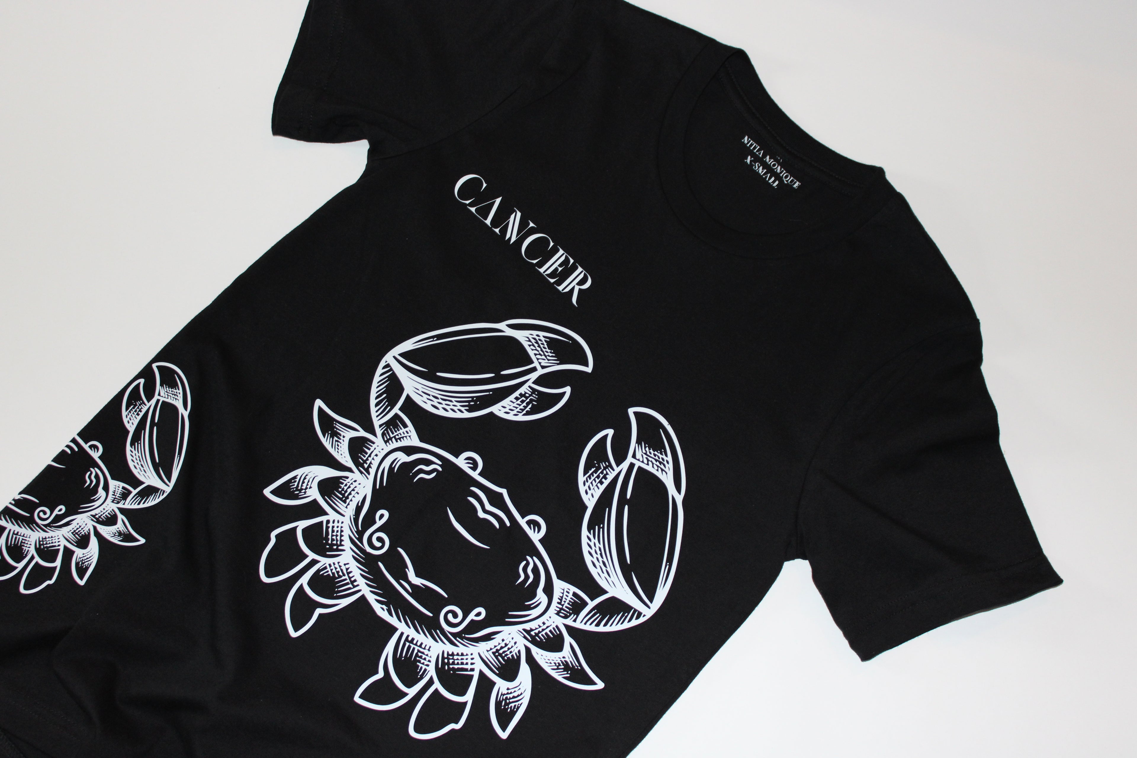 Cancer – Icon – Zodiac Graphic Tee