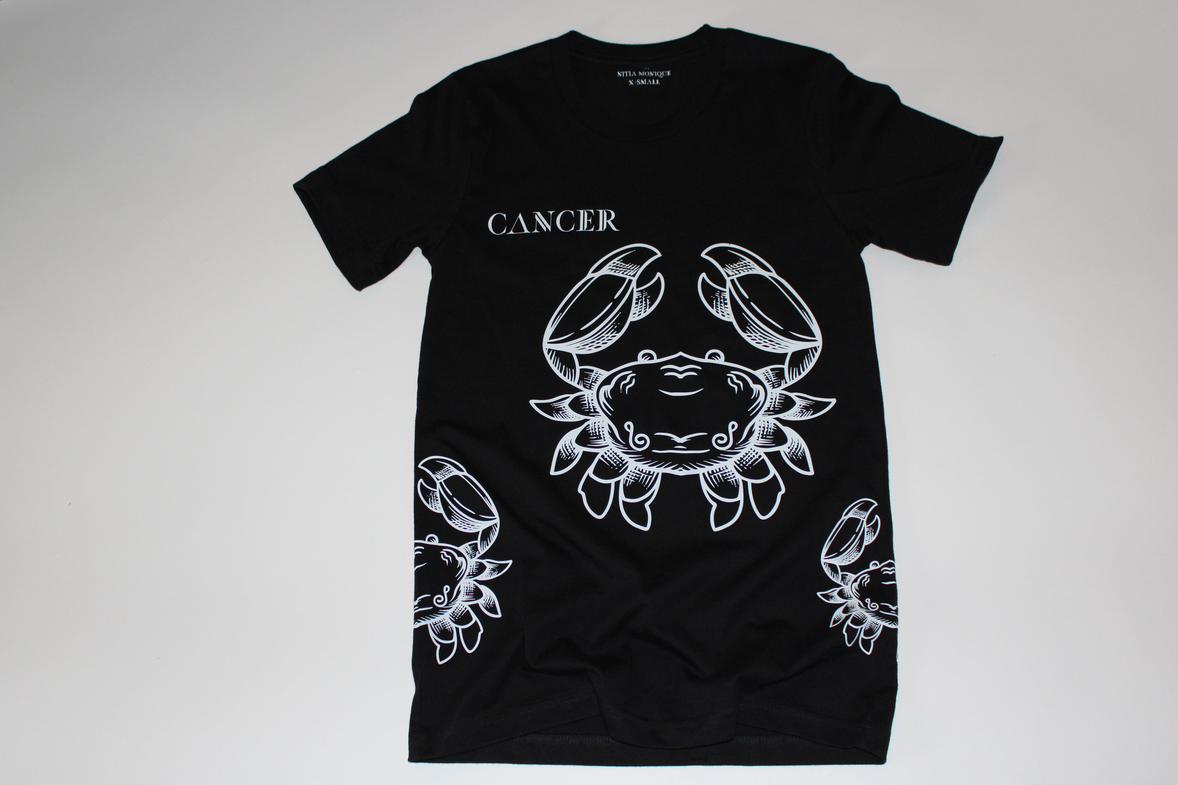 Cancer – Icon – Zodiac Graphic Tee