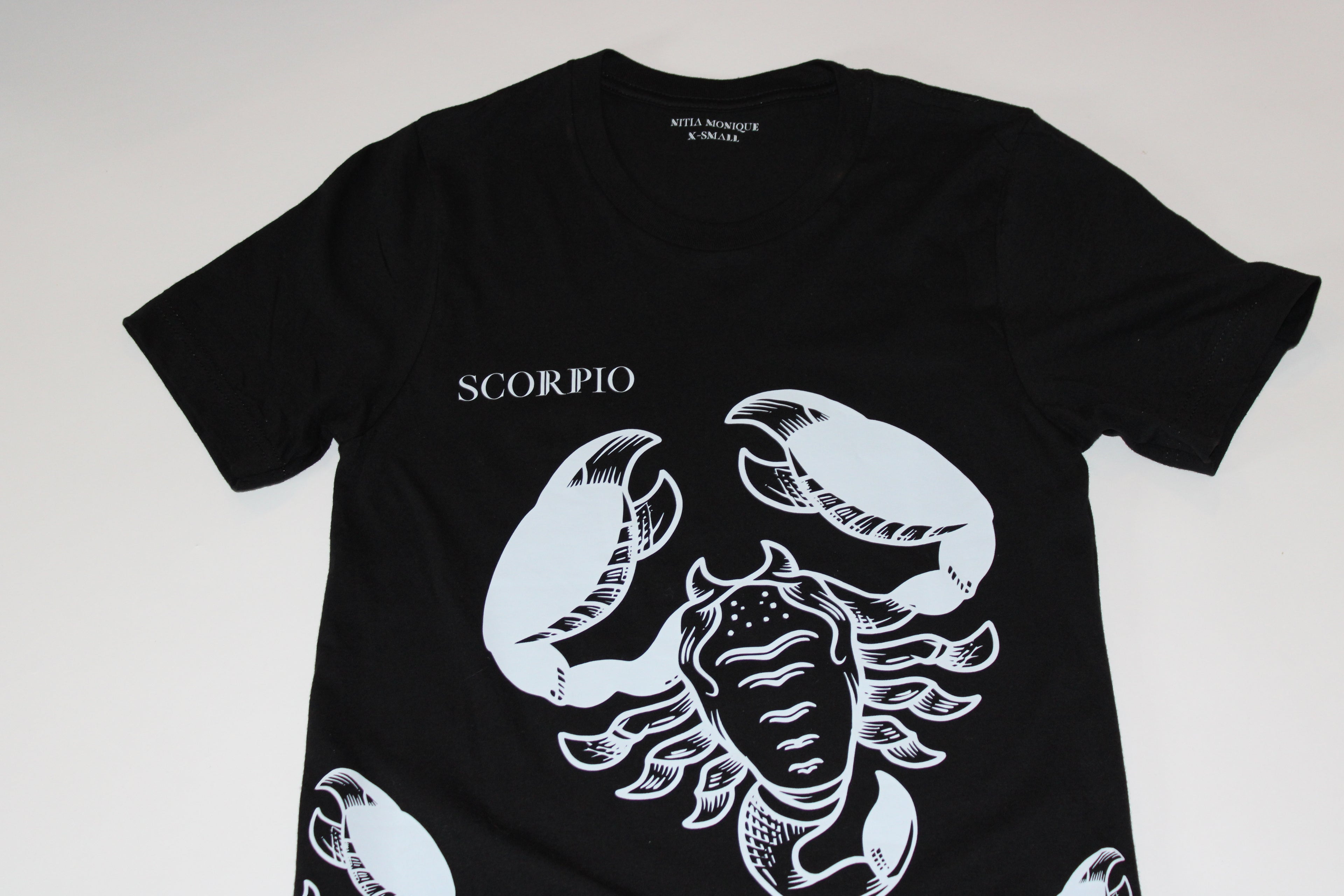 Scorpio – Icon – Zodiac Graphic Tee