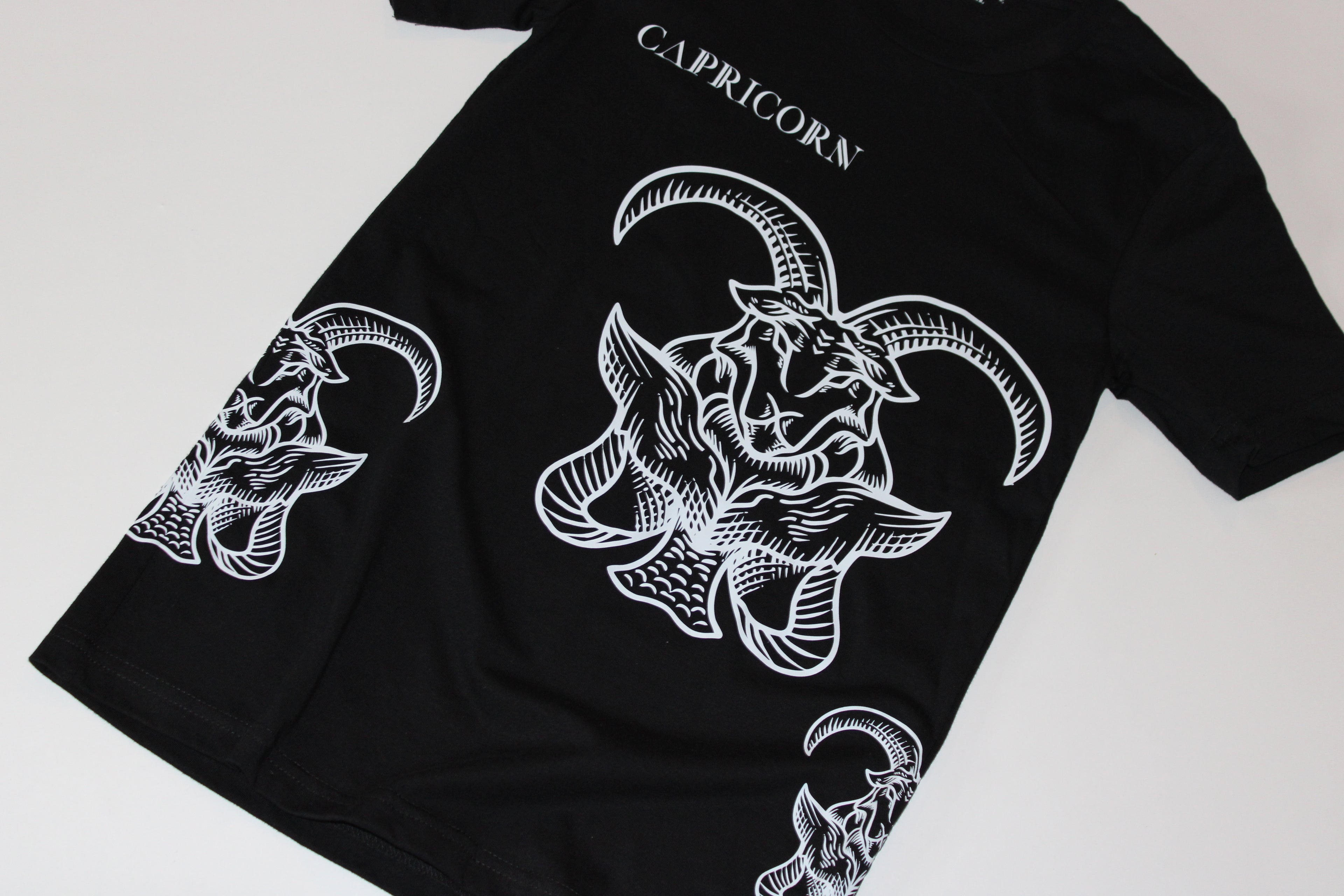 Capricorn – Icon – Zodiac Graphic Tee